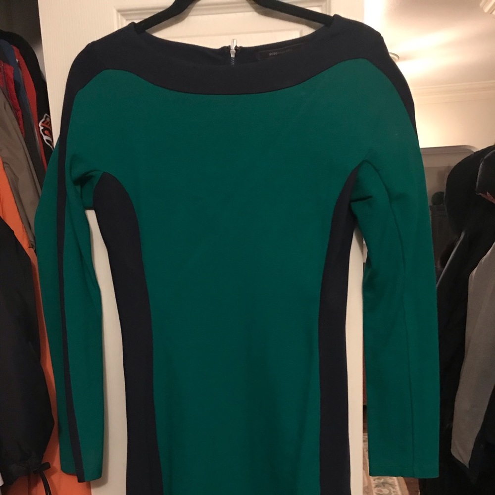 BCBG MAXAZARIA sheath fitted dress.